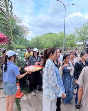 May Myint Mo Instagram - သင်္ကြန်အကြတ်နေ့ ရွှေရင်အေး စတုဒီတာအလှူပုံရိပ်များ💦 
@bagan_myo_thu_hotel