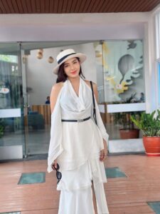 Actress May Myint Mo HD Photos and Wallpapers September 2025