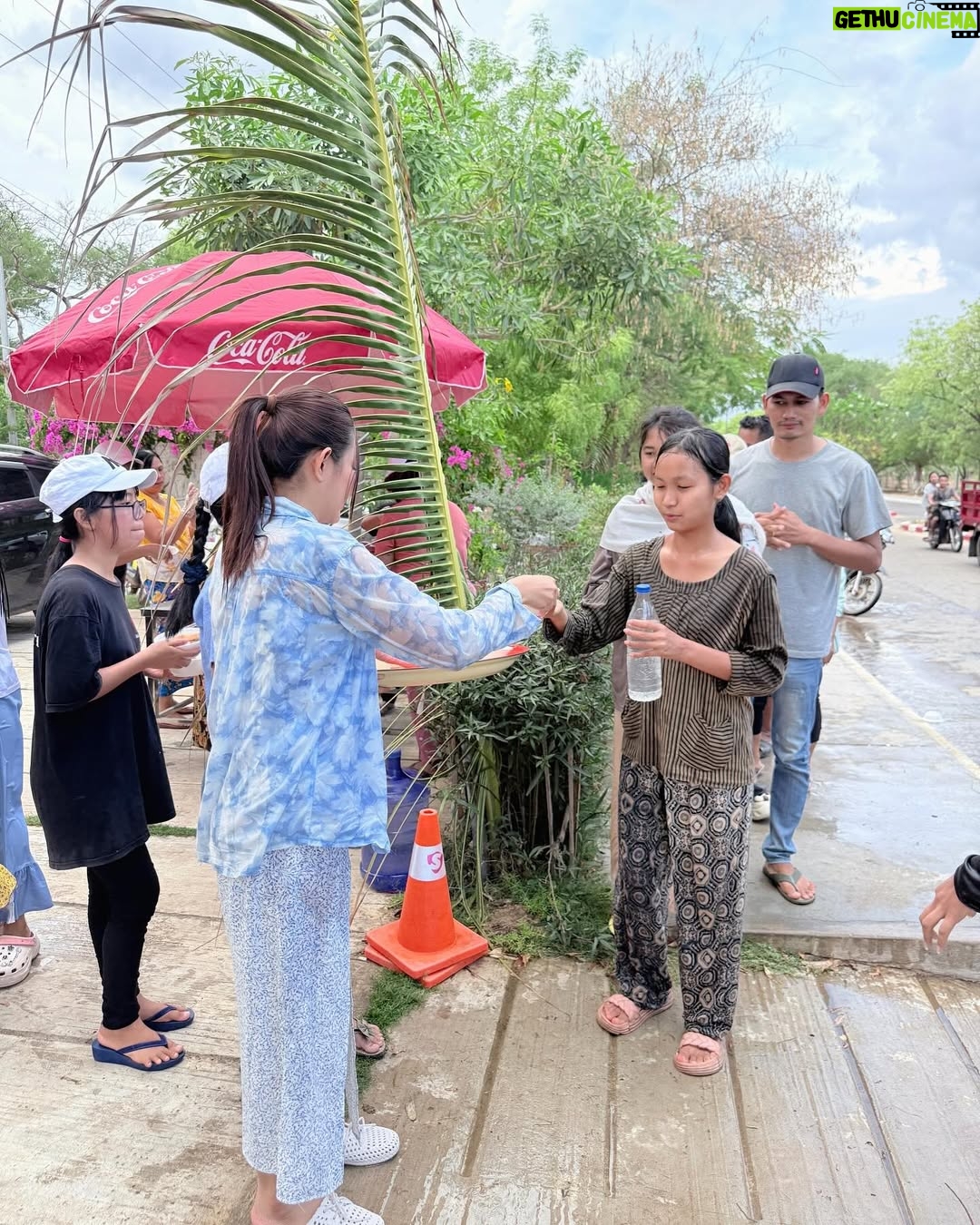 May Myint Mo - 2K Likes - သင်္ကြန်အကြတ်နေ့ ရွှေရင်အေး စတုဒီတာအလှူပုံရိပ်များ💦 
@bagan_myo_thu_hotel