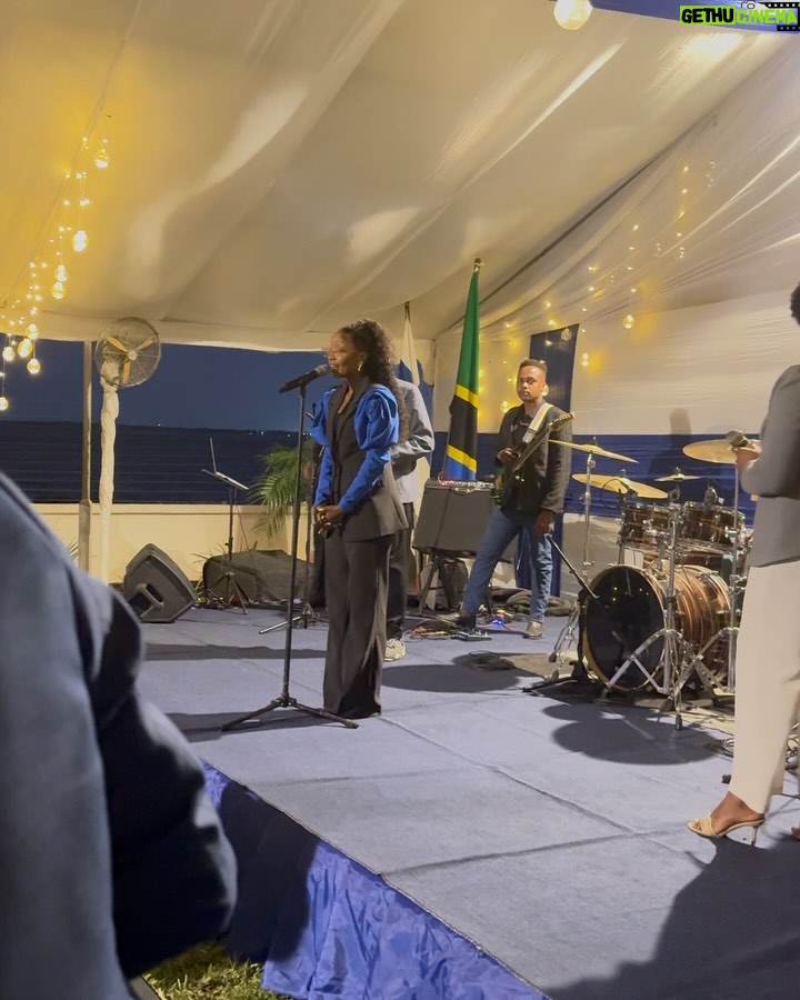 Meena Ally - 41.7K Likes - Ulikua wakati poa usiku wa leo kumshuhudia @fridaamaniofficial akiweka historia kwa kuperform mbele ya Rais wa Finland Dr. @alexstubb katika sherehe ya Miaka 60 ya ushirikiano wa kidiplomasia kati ya Tanzania na Finland 🇹🇿🇫🇮

God has done it again, Very proud of you, keep making history ❤️🔥