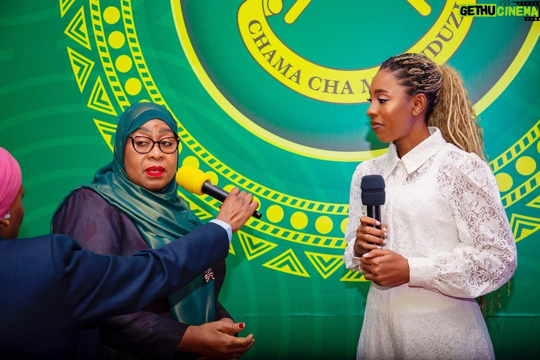 Meena Ally - 34.6K Likes - FIRST YOUTH AND ENTERTAINMENT MEDIA PERSONALITY TO EVER INTERVIEW THE PRESIDENT ❤️🙏

ALHAMDULILLAH 🙏

📷 by @katunzi_tza