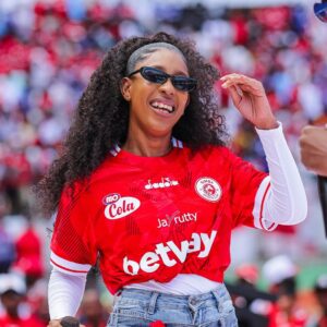 Meena Ally Instagram - Stage inasimamiwa vyema na Adam Mchomvu na Meena Ally. #SimbaDay2025 #NguvuMoja