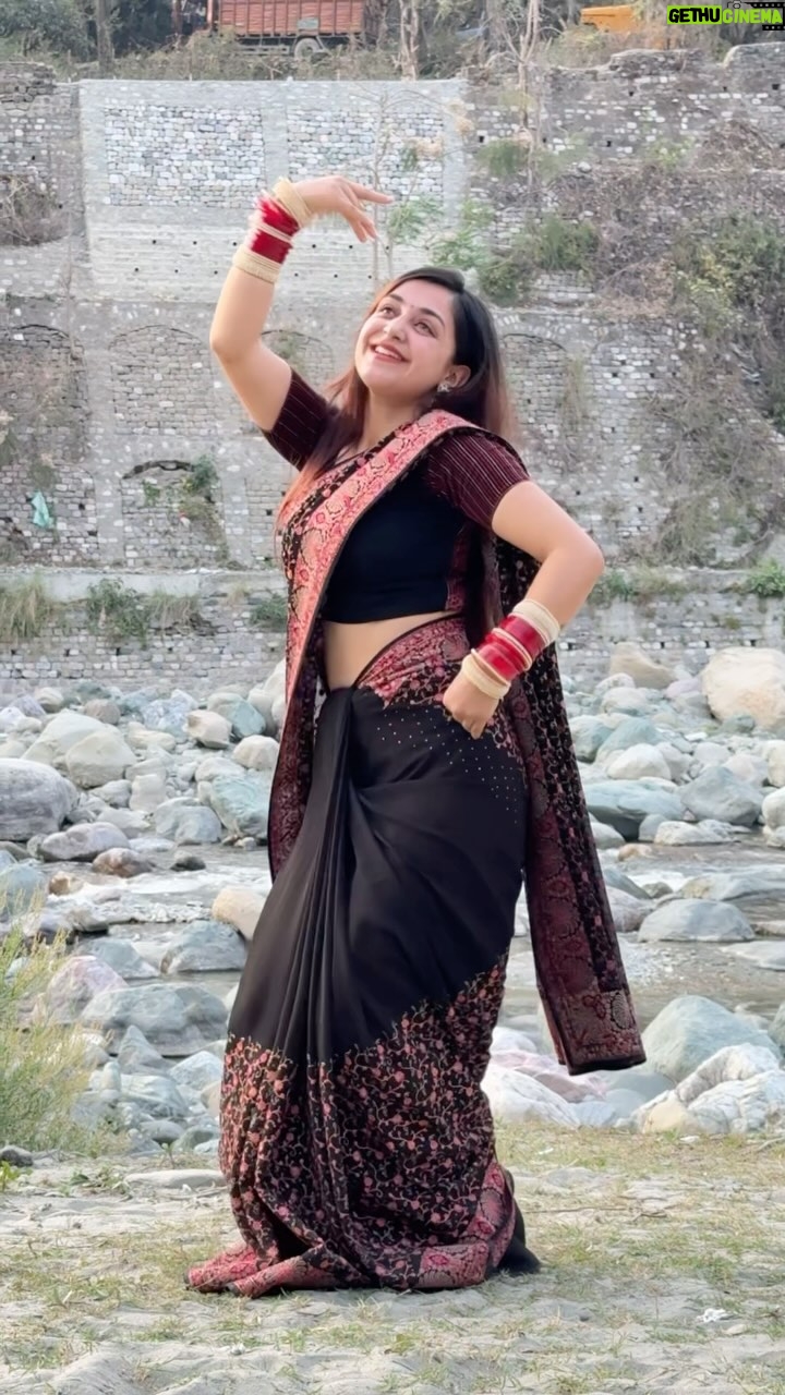 Megha Chaube - 170.8K Likes - Main Nazrein Milaau👀♥️
.
.
 #shorts #trendingshorts #dance #trend #viral #meghachaube
