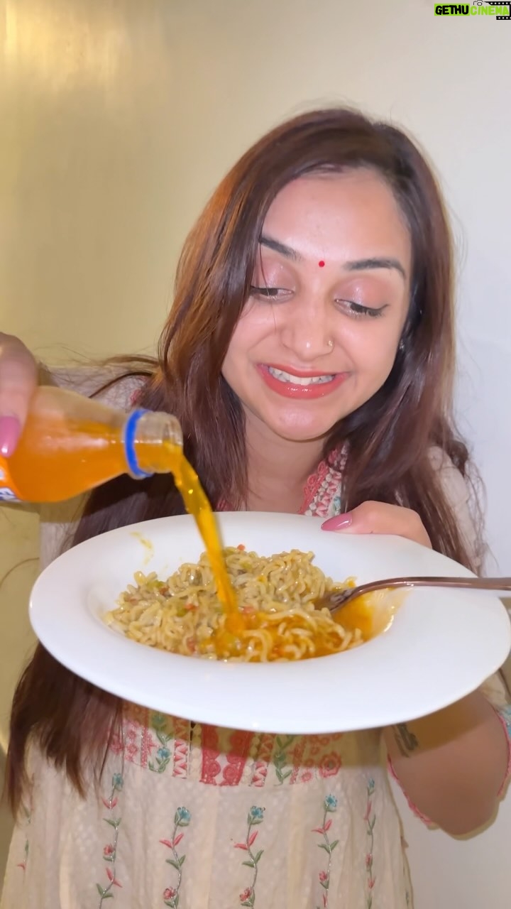 Megha Chaube - 78.4K Likes - Nanad ko Fenta Maggie Khila Di 😳
.
.
 #shorts #trendingshorts #foodlover #comedy #viral #meghachaube
