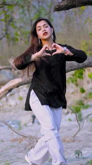 Megha Chaube Instagram - Billo Raanii🔥🔥😵‍💫
.
.
 #shorts #trending #song #shorts #dance #beautiful #viral #meghachaube