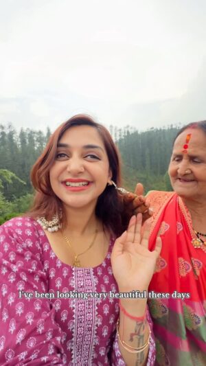 Megha Chaube Instagram - Dadi Dekh Kar Khush Ho Gai 🥹♥️ 
.
.
#shorts #trendingshorts #viral #meghachaube #minivlog #skincare