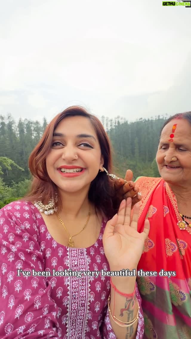 Megha Chaube - 262.9K Likes - Dadi Dekh Kar Khush Ho Gai 🥹♥️ 
.
.
#shorts #trendingshorts #viral #meghachaube #minivlog #skincare