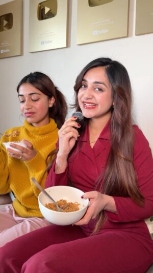 Megha Chaube Instagram - Tasty Korean Noodles Recipe🍜😍
.
.
#shorts #trendingshorts #recipe #food #minivlog #viral #meghachaube