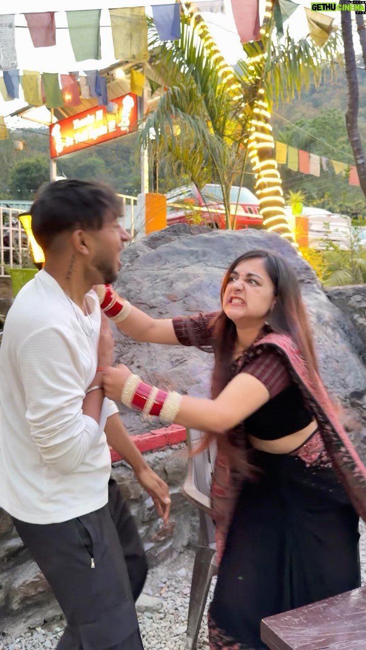 Megha Chaube - 51.6K Likes - Biwi Ne ye Kese Kiya😳
.
.
 #shorts #trendingshorts #food #tasty #viral #meghachaube