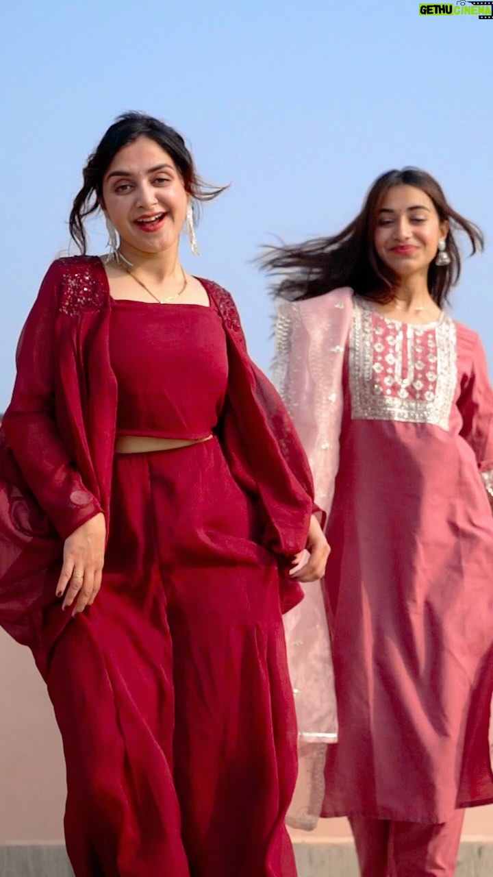 Megha Chaube - 415.4K Likes - Aao Kabhi Haveli Pe 😍
.
.
 #shorts #trendingshorts #dance #duet #viral #song #explore #meghachaube