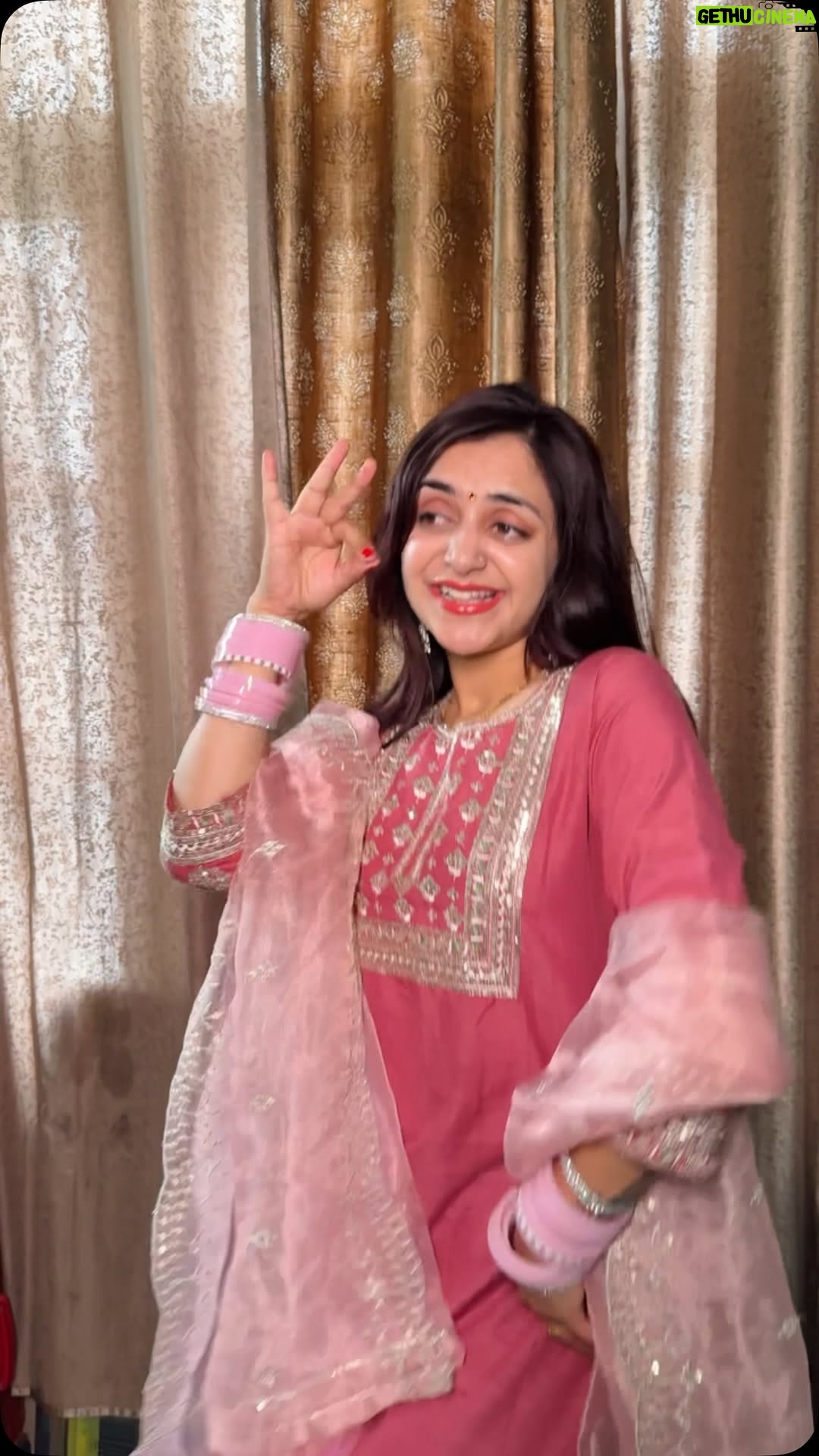 Megha Chaube - 64.7K Likes - Inhone Sab ko Sach Bata Dia 😨😭 
.
.
#shorts #trendingshorts #comedy #marriage #viral #meghachaube
