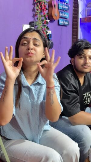Megha Chaube Instagram - Mummy k Hath ka Khana🥹♥️
.
.
 #shorts #trendingshorts #minivlog #emotional #family #meghachaube