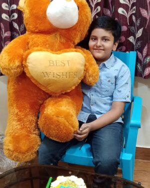 Megha Jayashree Pawar Instagram - Happy wala b'day little bittle cutie bro😘💕😍gbu chota teddu aaryu😘
.
#birthday #bday #party#instabday #bestoftheday #birthdaycake #cake #friends #celebrate #photooftheday #instagood #candle #candles #happy #young #old #years #instacake #happybirthday #instabirthday #born #family