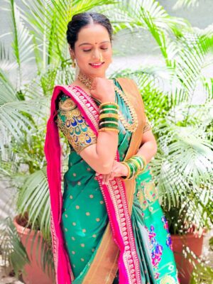 Megha Jayashree Pawar Instagram - जडला जीव तुझ्या या जिवा वरती..🧿🎀❤️‍🩹

#reveal #justwait #weddingvibes #saari #maharshtra #instadaily #instavibes