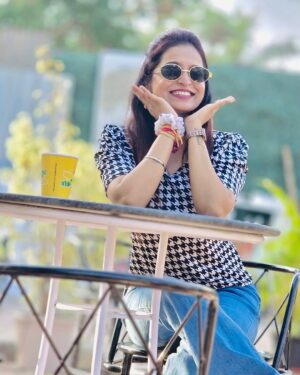 Megha Jayashree Pawar Instagram - Vibes 🖤✨
.
.
.
.
.
.
#newpost #smile #cute #love #vibes #trend #positivevibesalways #stronggirl #simple #simplelife  #candid