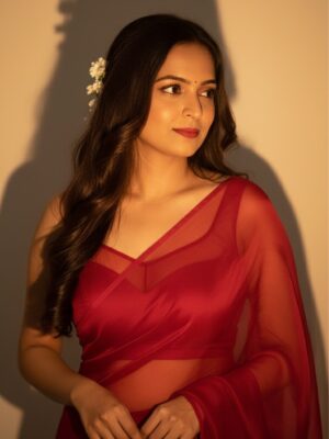 Megha Jayashree Pawar Instagram - प्रेमाचा अभंग 🧿✨❤️‍🩹

@meghapawar_official 

#newpost #trend #gemini #instadaily #picoftheday #dailypost #viral #explore