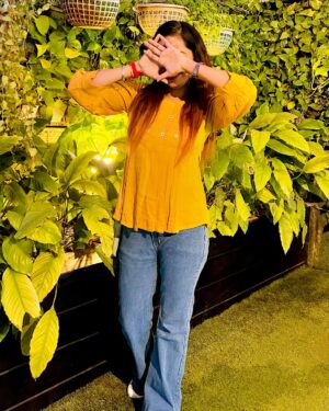 Megha Jayashree Pawar Instagram - Just vibe,pretty ma🤌🏻💛🌻❤️‍🩹🙈📷
.
.
.
.
.
.

#newpost #selflove #instadailypic #picofthedays #loveyou #simple #happy #smile #cute #goodvibes