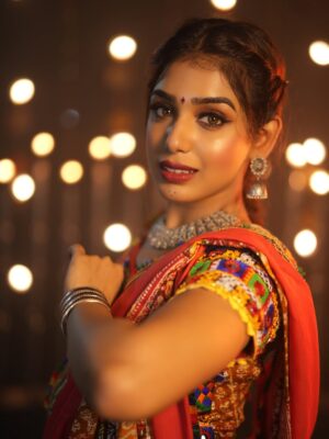 Megha Prasad Instagram - Lehenga swirls & dandiya twirls 🌸✨
Shot by - @_24frame
.
.
.
[Dandiya, Garba, Garba Nights, Navratri, Festival Look, Lahenga, Dance{
.
.
.
#ootd #dandiyanights #garba #fyp #explorepage #meghaprasad #festival #feativallook #love