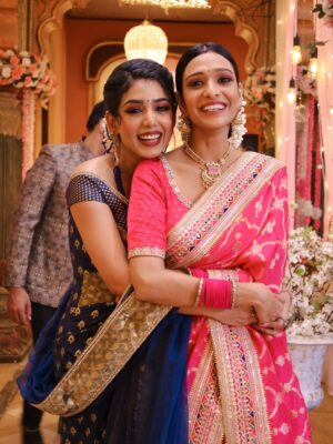 Megha Prasad Instagram - Who knew evil plans and pure hearts could vibe so well off screen? My little baby!! 😘🩷
.
.
.
.
#bhagyalakshmi #malishka #lakshmi #zeetv #balajitelefilms #meghaprasad #fyp