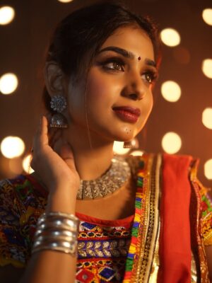 Megha Prasad Instagram - Lehenga swirls & dandiya twirls 🌸✨
Shot by - @_24frame
.
.
.
[Dandiya, Garba, Garba Nights, Navratri, Festival Look, Lahenga, Dance{
.
.
.
#ootd #dandiyanights #garba #fyp #explorepage #meghaprasad #festival #feativallook #love