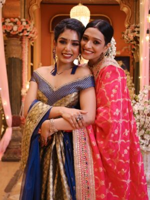 Megha Prasad Instagram - Who knew evil plans and pure hearts could vibe so well off screen? My little baby!! 😘🩷
.
.
.
.
#bhagyalakshmi #malishka #lakshmi #zeetv #balajitelefilms #meghaprasad #fyp
