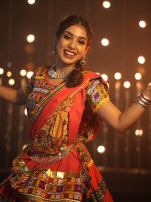 Megha Prasad Instagram - Lehenga swirls & dandiya twirls 🌸✨
Shot by - @_24frame
.
.
.
[Dandiya, Garba, Garba Nights, Navratri, Festival Look, Lahenga, Dance{
.
.
.
#ootd #dandiyanights #garba #fyp #explorepage #meghaprasad #festival #feativallook #love