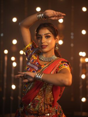 Megha Prasad Instagram - Lehenga swirls & dandiya twirls 🌸✨
Shot by - @_24frame
.
.
.
[Dandiya, Garba, Garba Nights, Navratri, Festival Look, Lahenga, Dance{
.
.
.
#ootd #dandiyanights #garba #fyp #explorepage #meghaprasad #festival #feativallook #love
