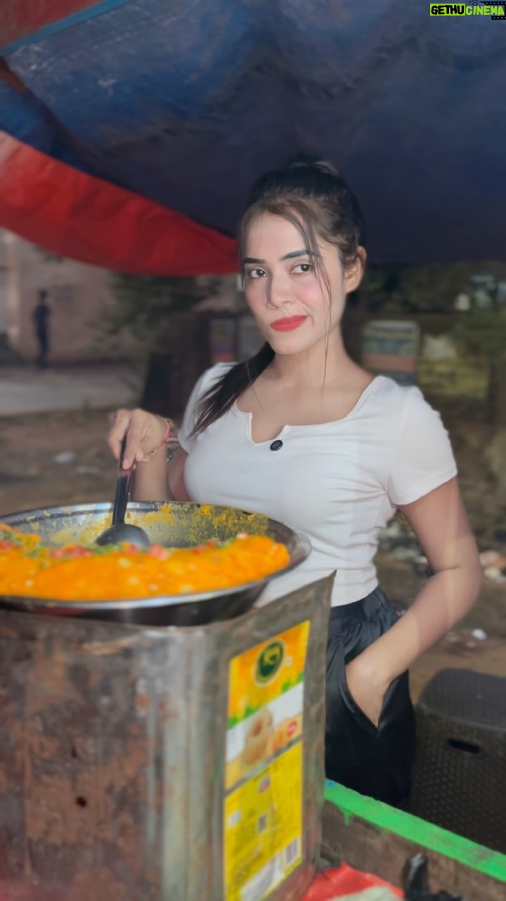 Megha Sahu - 1.8 Million Likes - Mr. फेंकू लाल 😎🤣 
#funny #comedy #viral #trending #reelsinstagram #reels #foryou #explore