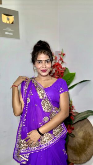 Megha Sahu Instagram - छत्तीसगढ़ी महतारी मन😂 
#cg #cgreels #chhattisgarh #cgfam #funny #comedy #cgvideo #reelsinstagram #explore