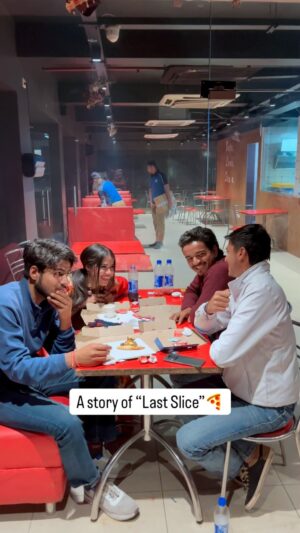 Megha Sahu Instagram - A story of “Last Slice” 🍕 
#pizza #pizzalover #funny #comedy #friendship #viral #trending #reels #reelsinstagram #foryou #explore