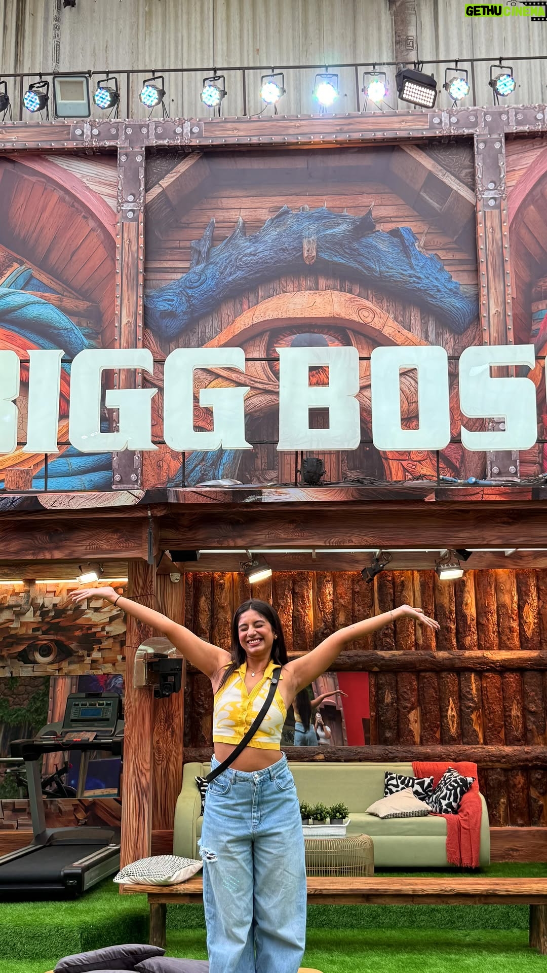 Megha Sukhija - 602.4K Likes - Tag your bestie✨🥰

#biggboss #indianmemes #relatablememes #kaleshi #indianmemesdaily