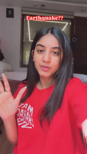 Megha Sukhija Instagram - Praan jaye par neend na jaye🥰✨
#relatablememes #earthquake #memes #neend