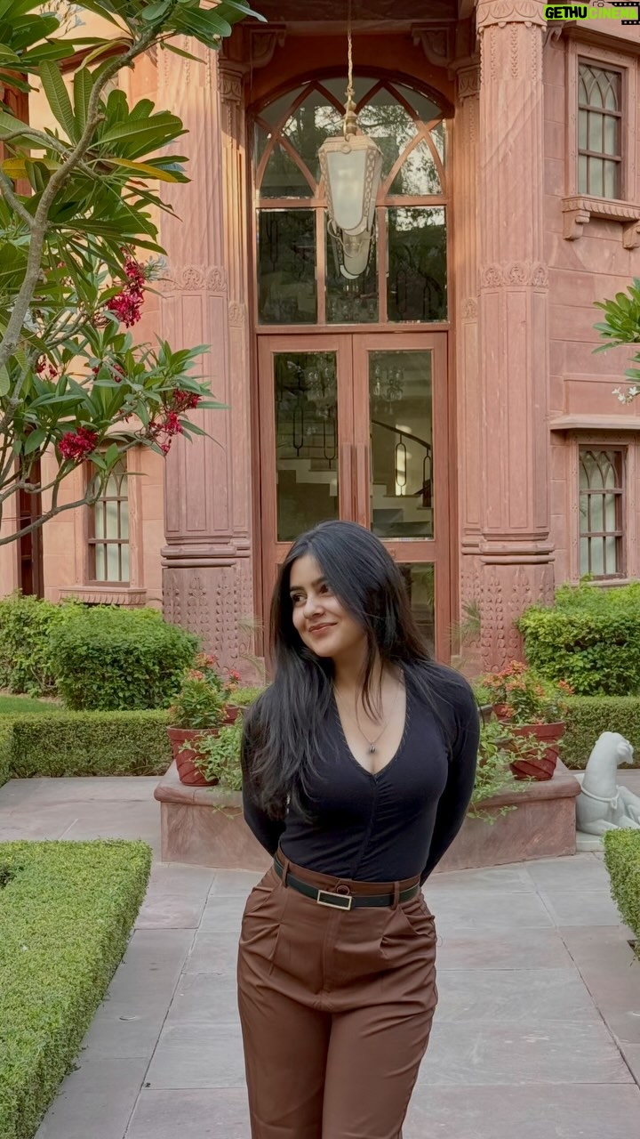 Mehak Bhagtani - 11.7K Likes - Video vs photo😚
:
:
:
:
#trend #viral #explore #fyp