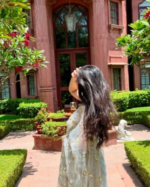 Mehak Bhagtani Instagram - इश्क़ ka रंग Safed पिया!🦢🐚🪷🌙
.
.
.
.
.
#trend #viral #explore #fyp