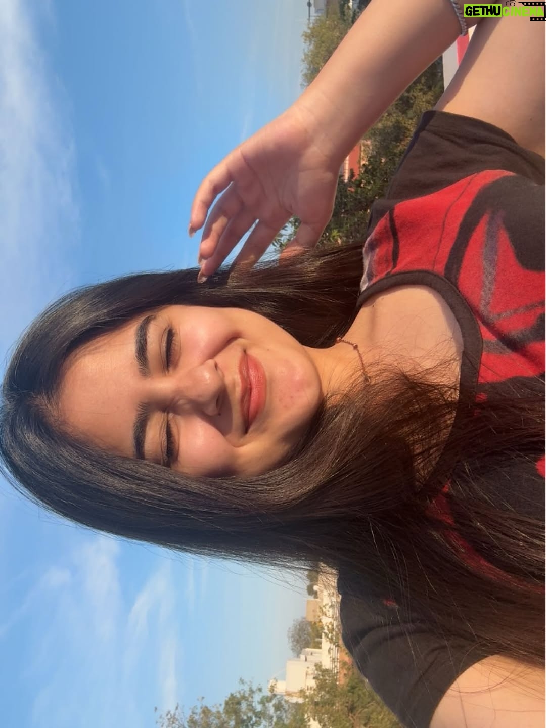 Mehak Bhagtani - 11.3K Likes - ❤️
:
:
:
:
#trend #explore #fyp #viral #explorepage✨