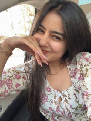 Mehak Bhagtani Instagram - Sometimes you don’t need filters just stay real🩵
:
:
:
:
#trend #explore #viral #fyp #explorepage