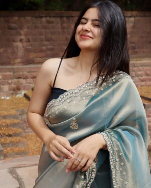 Mehak Bhagtani Instagram - You know my never ending love for sarees🦚
.
.
.
.
.
#trend #fyp #viral #explore #explorepage✨ #post