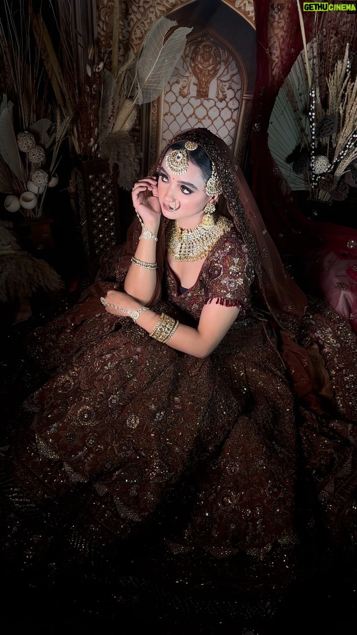 Mehak Siddiqui - 26.8K Likes - Outfit @ppsareesofficial 
Makeup @facestories_by_nikita