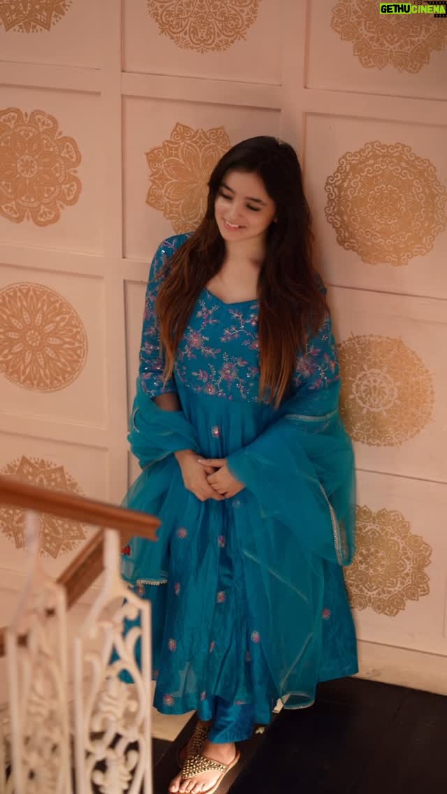 Mehak Siddiqui - 49.9K Likes - Outfit from @myntra 
#mehaksquad9556