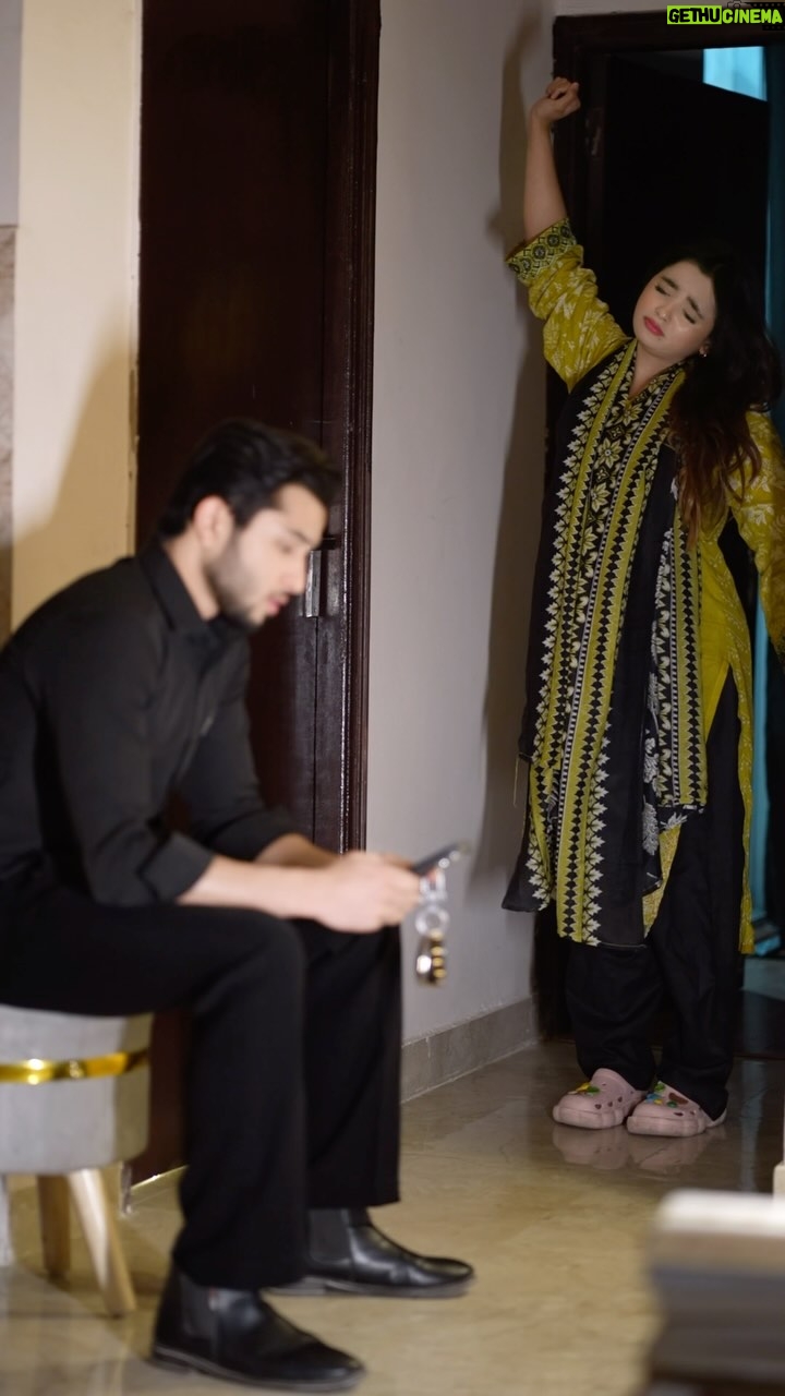 Mehak Siddiqui - 191.3K Likes - 😂
Wearing @libaspakistani 
@mr_nabeel01 @mehak_siddiqui9556
