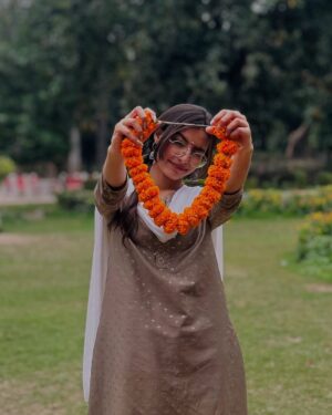 Mehek otwal Instagram - 🤓🤓