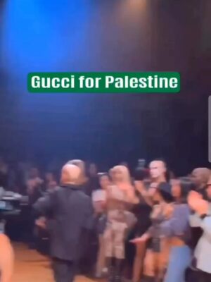 Meisya Siregar Instagram - Plis luangin waktu nonton dan liat 1-1 semua slide ini ....
kamu ga perlu Paham Sejarah dan geopolitik untuk membela dan tdk diam atas apa yg terjadi di PLSTN !
yuk berjuang untuk negara kita sendiri tetap bersuara menuntut 17 8 !
tapi jangan lupakan PLSTN !
disaat DUNIA berisik, semua Tokoh dari mulai pokitikus, jurnalis, aktor hollywood, musisi, designer, sampe civilians mulai anak anak sampe yg tua bersuara gegap gempita spt video video ini ....
kita dimana ??? lanjutkan hidup, tapi DO SOMETHING !!!
Gengsi boikot ? ga punya harta buat donasi ? ga tergerak buat doain ? males turun ke jalan, takut ga punya nyali ikutan Global Sumud Flotila ? Ga mau memakmurkan Baitul Maqdis ?
So the list u can do,
kalian punya akun sosmed kan ??? jadiin IG buatan Zeyonesh ini sbg Senjat* kita dg terus speak up ! Repost, and speak
Louder !!! so the whole world can see !
Stop and break the Silence !!!
Geno**da ini harus di hentikan !!!!
yuk bisa yuk jadi bagian perjuangan besar ini sblm perang dunia ke 3 terjadi. Naudzubillah 😭😭😭
Credits :
Slide 1 : @haiidees courtesy
Slide 2 - end : from the watermark in its video 🙏🏻🙏🏻🙏🏻