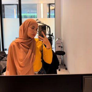 Meisya Siregar Instagram - Weekend Treatment ❤️
@youthologyclinic