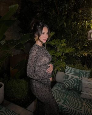Melisa Aslı Yazıcı Instagram - The two of us 😊
.
Wearing @missoni 💖
#ad