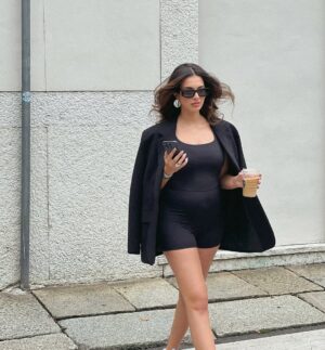 Melisa Aslı Yazıcı Instagram - Hot mom alert❗️