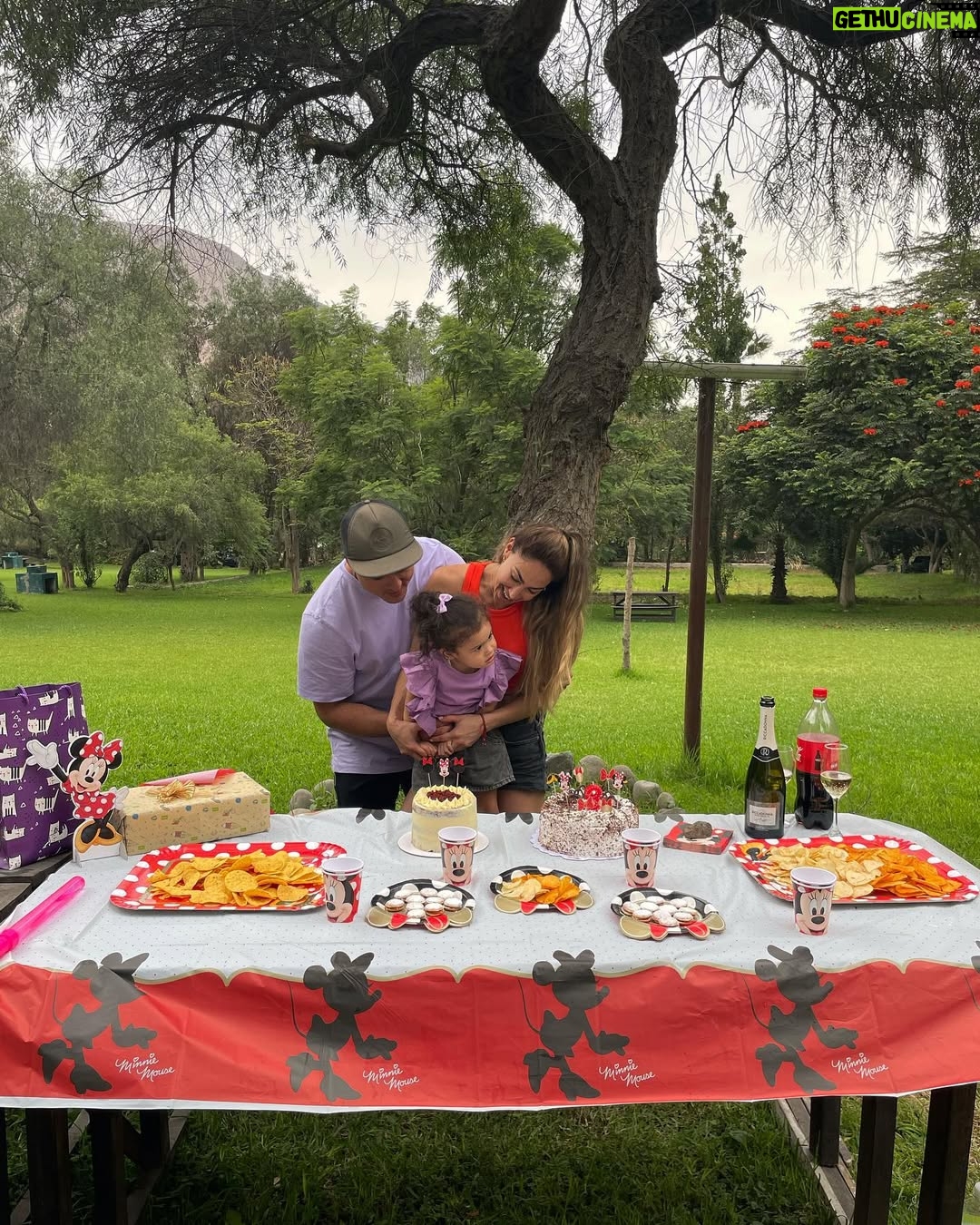 Melissa Loza - 68K Likes - DIOS te bendiga,hija mía… FELIZ CUMPLEAÑOS! Mi niña bonita…TE AMO hija mia!…Mi ERIKITA, gracias a Dios por ti, deseo que tengas muchas bendiciones envueltas en su gran amor ♥️ 

#hastaelinfinitoymasalla♥️