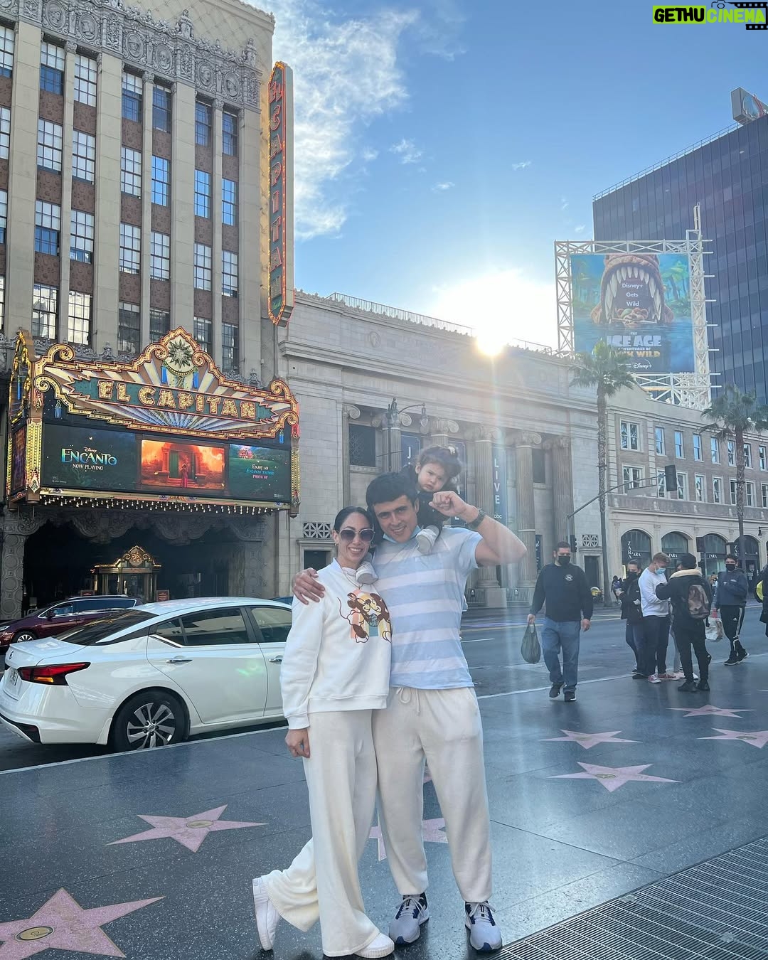 Melissa Loza - 30K Likes - No somos una familia perfecta, somos una familia real ….. lo principal es que nos amamos. 
Que Dios bendiga siempre a mi familia y a las de todos ustedes!…Son mis deseos de corazón para todos! 🤍