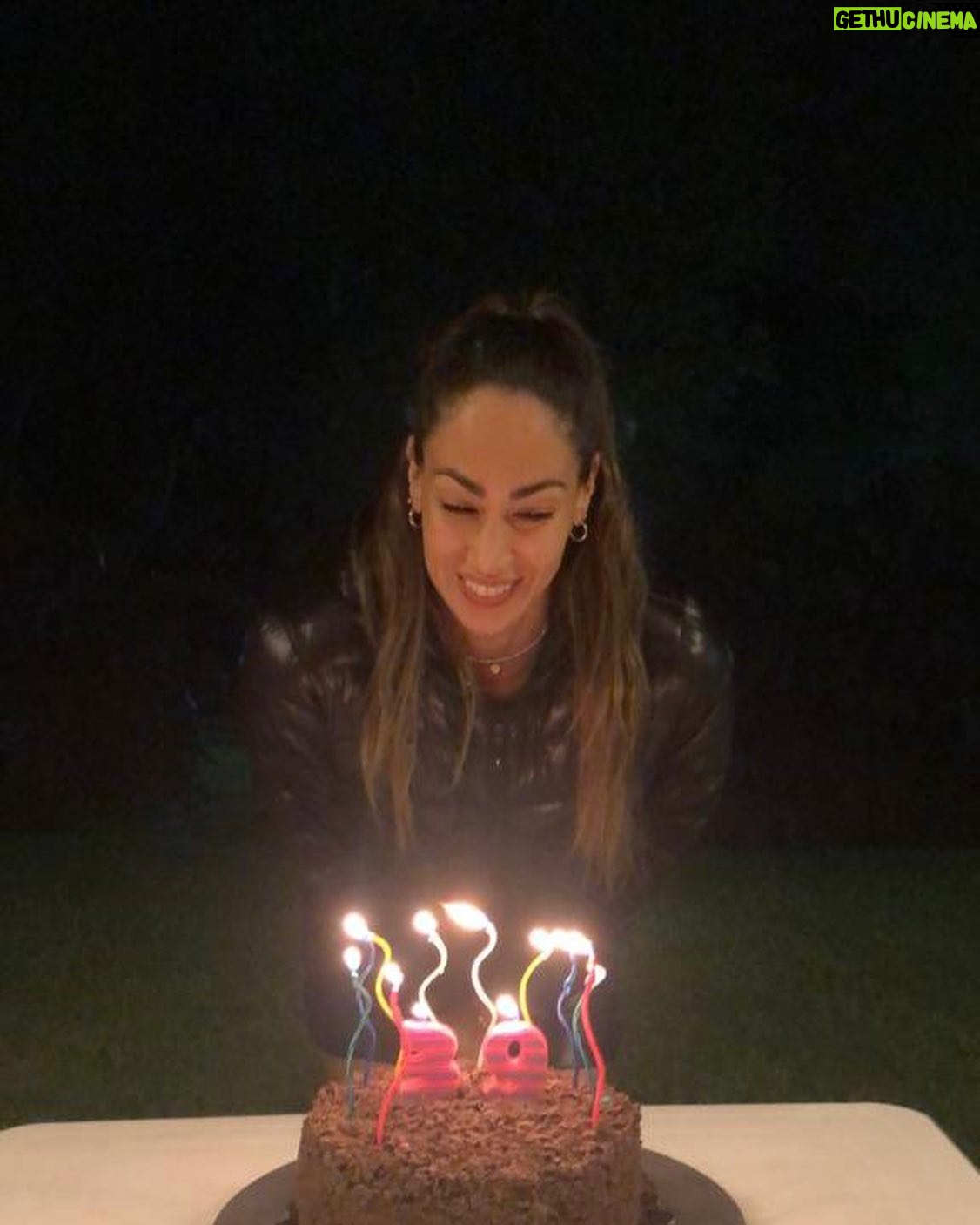 Melissa Loza - 27.6K Likes - Gracias a mi familia y amigos …🥰 gracias  de todo corazón ♥️ a todos! Los que se tomaron ayer un minuto de su tiempo para saludarme, gracias por sus palabras y buenos deseos 🤍✨