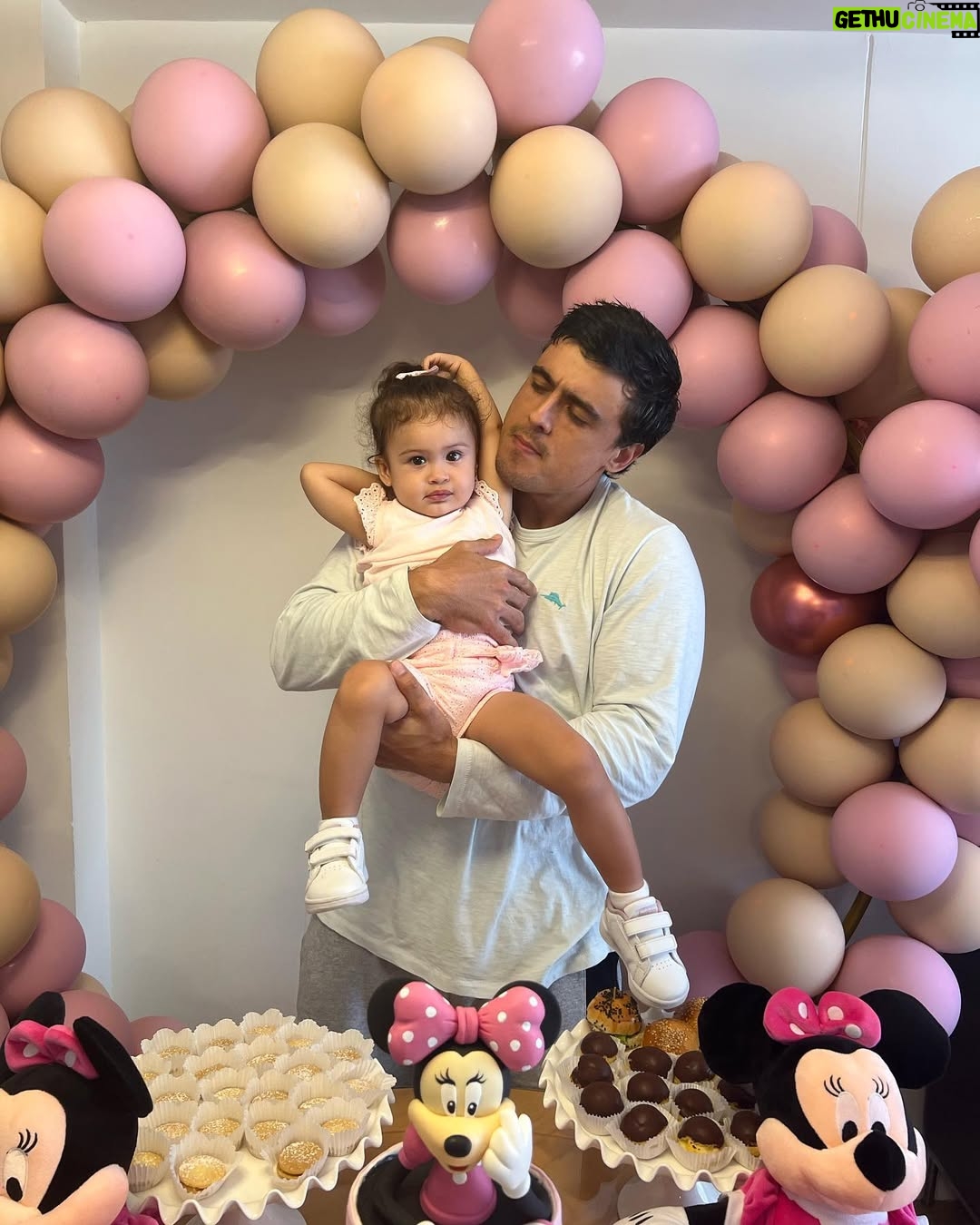 Melissa Loza - 104K Likes - Ayer fue un día muy especial para nosotros! Nuestra ERIKITA cumplió 2 añitos 🥳 feliz día! Amor de mi vida, te amamos hasta el infinito y más allá. ♥️♥️♥️
Dios te bendiga siempre! Mi amor ♥️🤤
.
.
.
.
.
.
.
@dulcemordida