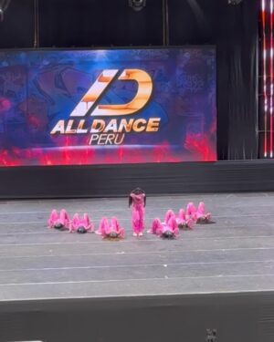Melissa Paredes Instagram - Felices de ver como has evolucionado gracias a tu constancia y perseverancia estamos muy orgullosos de ti princesa y de cada uno de tus logros. š«¶š»šŖš»
Tu primer campeonato nacional⦠rumbo al internacional 2026 š
Te amamos ā¤ļøš